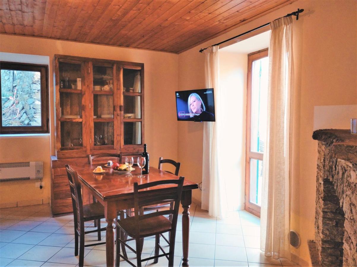 Trarego Haus Leilighet Eksteriør bilde